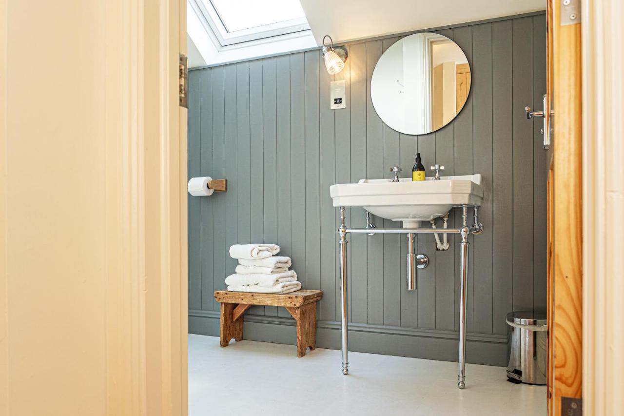 Appartamento The Roost Westport Esterno foto